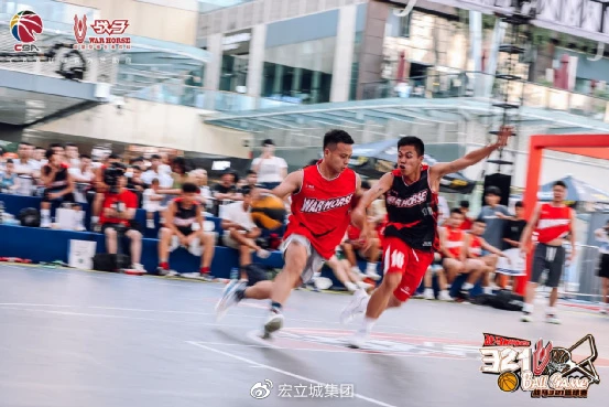 如何根据篮球比赛的不同阶段调整力量训练强度?_1